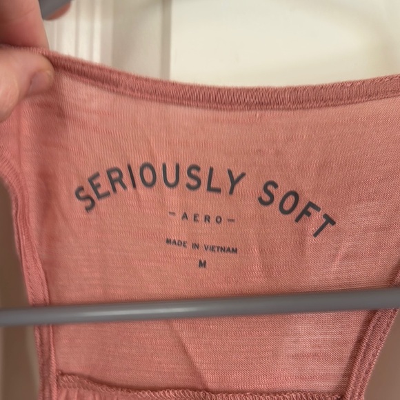 Chic Lace-Trimmed Tank Top in Rose / C29 - Picture 2 of 5